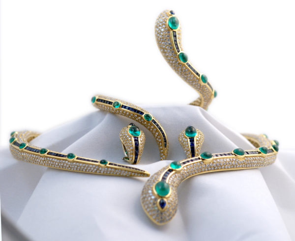 Important Emerald, Sapphire and Diamond Snake Set - Image 7