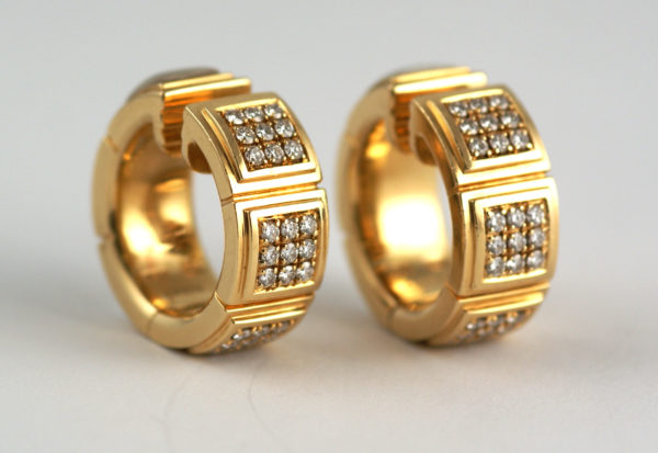 Mauboussin Diamond and Mother of Pearl Ear Clips - Image 3