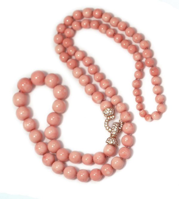 Exceptional Cartier Angel Skin Coral Necklace - Image 2