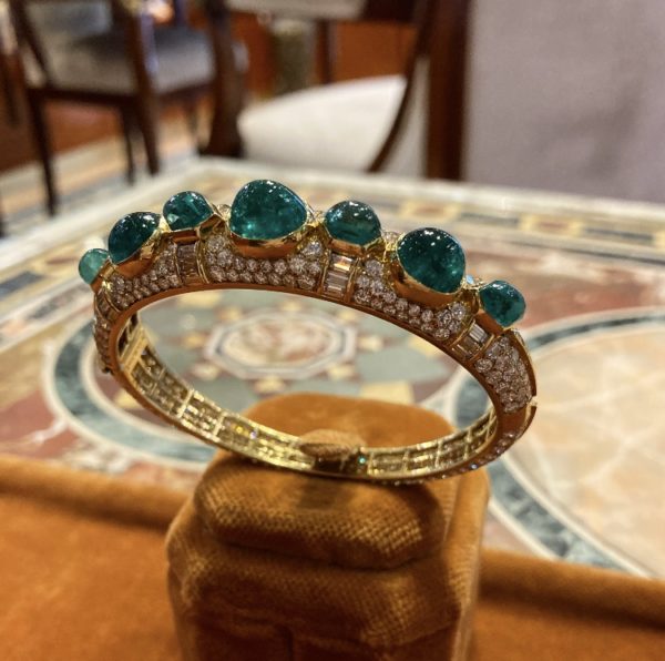 Bulgari Emerald & Diamond Bangle Bracelet - Image 6