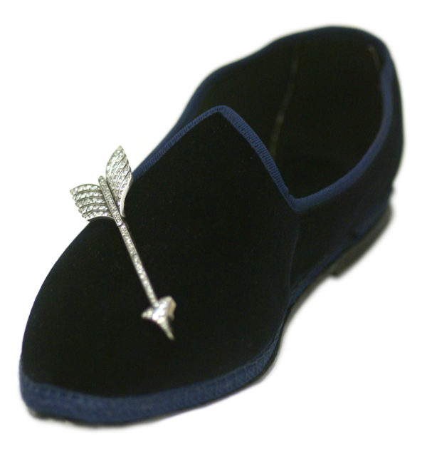 Antique Diamond Arrow Brooch on Venetian Furlane - Image 4