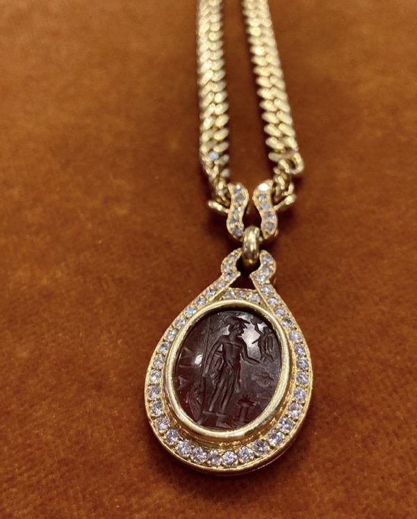 Bulgari Ancient Intaglio Necklace - Image 2