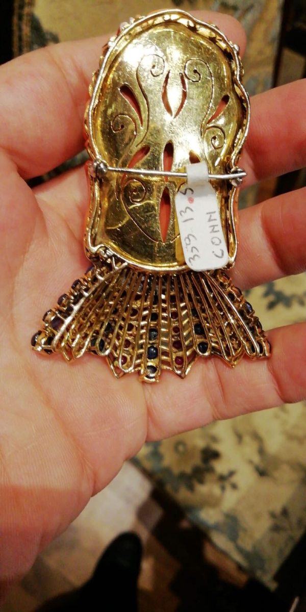 A Coral and Gem-Set Buddha Brooch/Pendant - Image 2