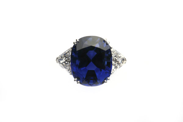 Exceptional 17ct Natural Burma Sapphire & Diamond Ring
