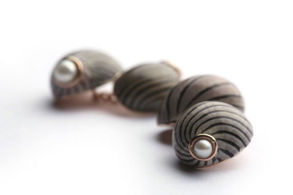 Pearl Gold and Shell Cufflinks - Image 2