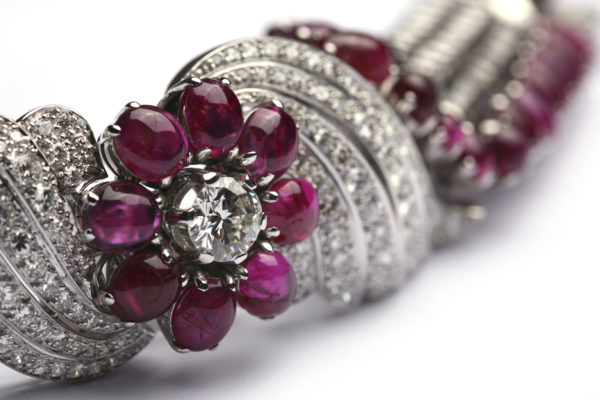 Important Burmese Ruby Diamond Gold Bracelet - Image 3