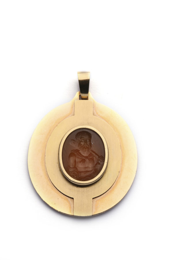 Bulgari Intaglio Gold Pendant - Image 2