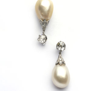 Natural Pearl Ear Pendants