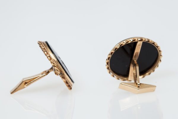 Roman Warrior Onyx Intaglio & Gold Cufflinks - Image 3