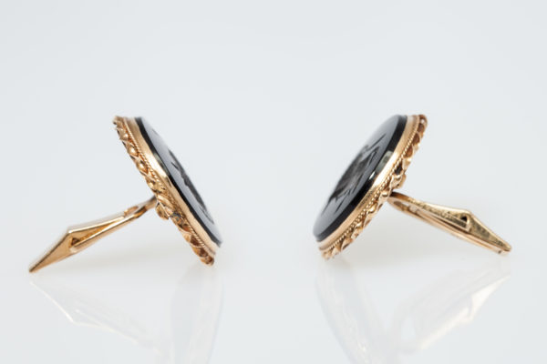 Roman Warrior Onyx Intaglio & Gold Cufflinks - Image 4