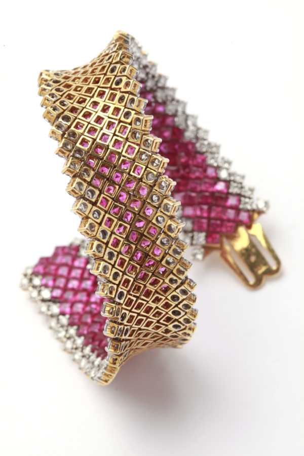 Extraordinary Flexible Ruby & Diamond Bracelet - Image 5