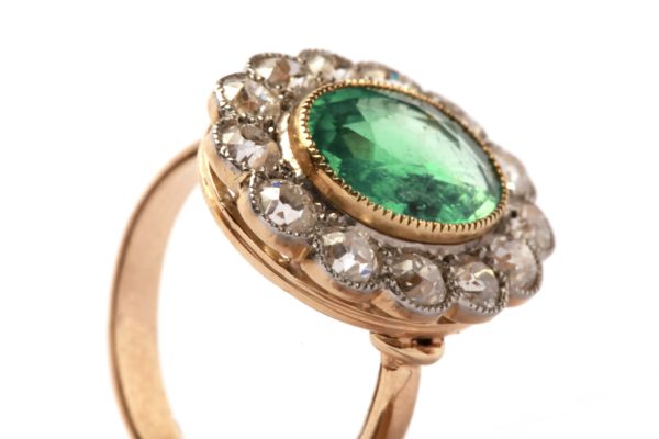 Antique Emerald & Diamond Ring - Image 2