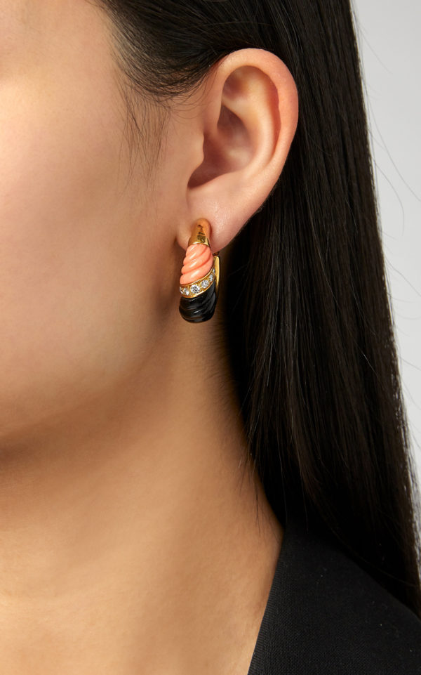 Chic Coral & Onyx Retro Set - Image 2