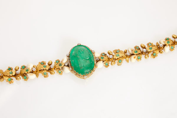 Unusual Antique Hunting Emerald Cameo Bracelet - Image 2