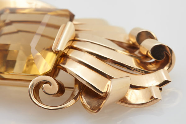 Retro Citrine & Gold Scroll Brooch - Image 3