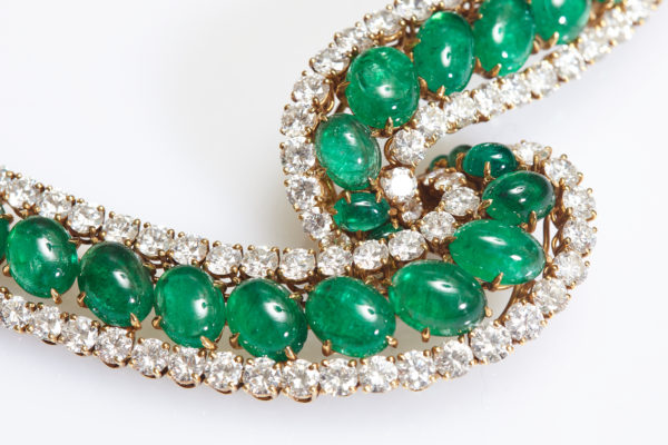 1960s Cabochon Emerald & Diamond Necklace - Image 2