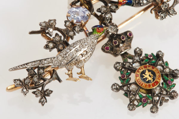 Peculiar Art Nouveau Brooch - Image 2