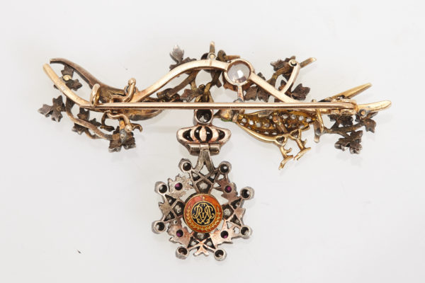 Peculiar Art Nouveau Brooch - Image 4