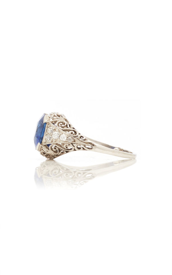Antique Sapphire Diamond Platinum Ring - Image 3
