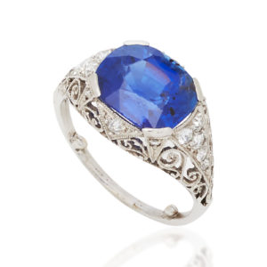 Antique Sapphire Diamond Platinum Ring