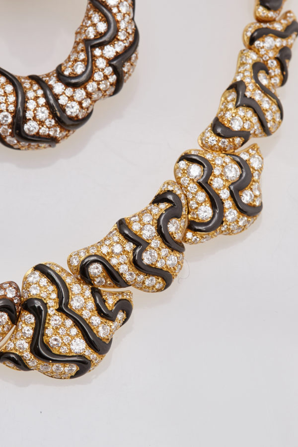 Marina B Rare Gold and Diamond Necklace - Image 2
