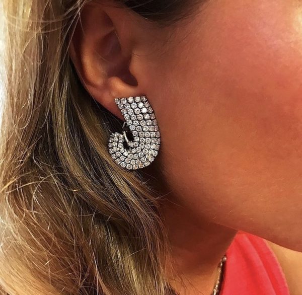 Classic Round Cut Diamonds Earclips - Image 3