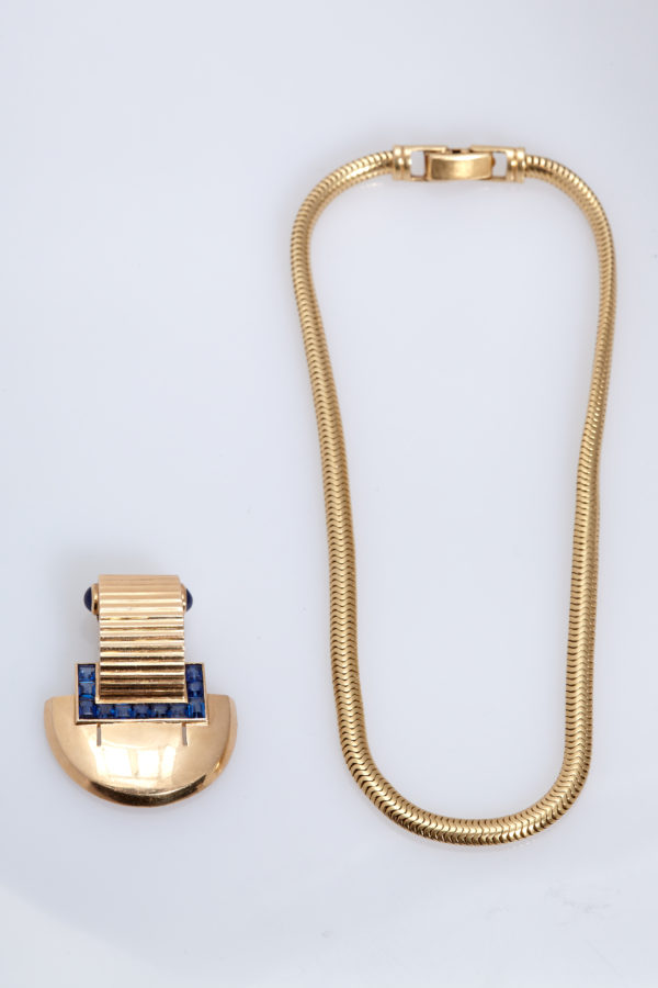 Cartier New York Retro Brooch Necklace - Image 3