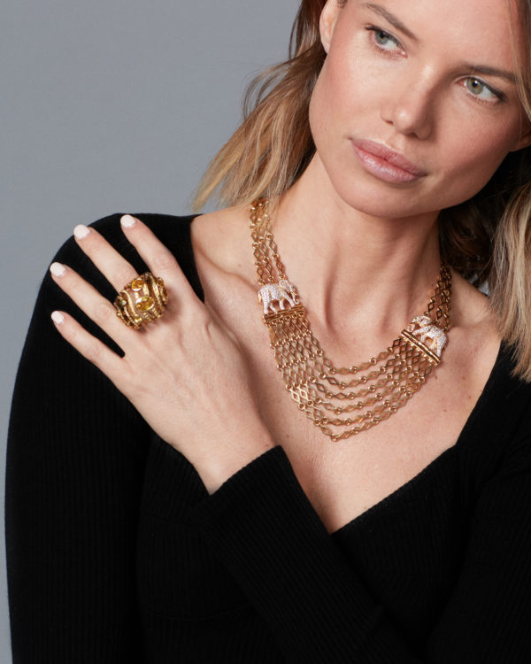 Cartier Elephants Gold and Diamonds Necklace - Image 3
