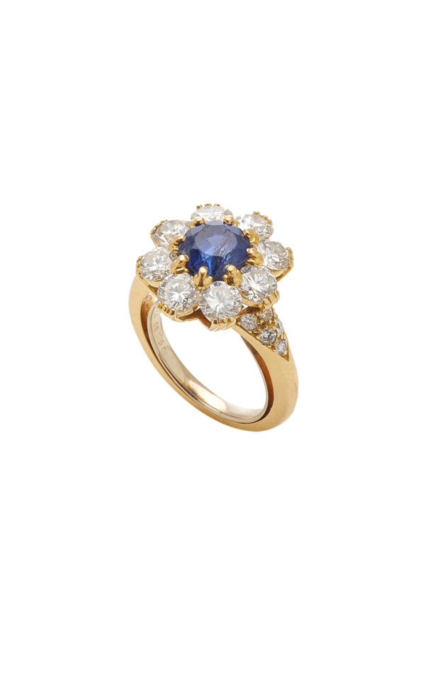 Van Cleef Sapphire and Diamond Cluster Ring - Image 3