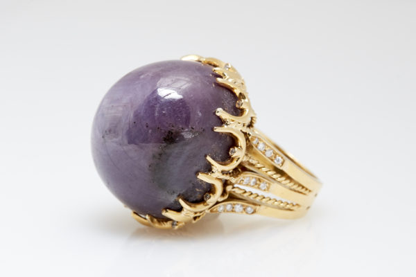 Large Star Ruby and Gold Ring - Image 2