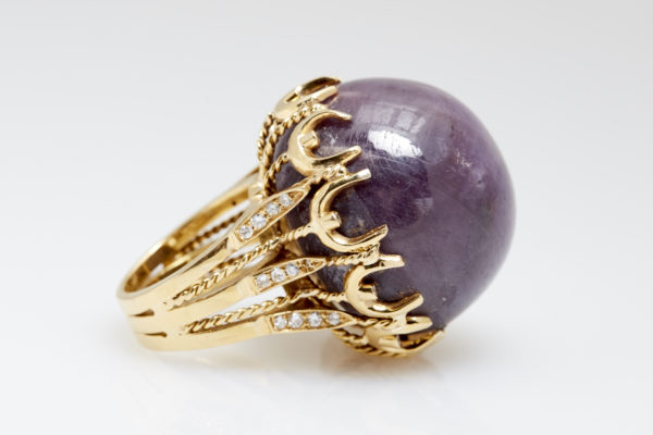 Large Star Ruby and Gold Ring - Image 3