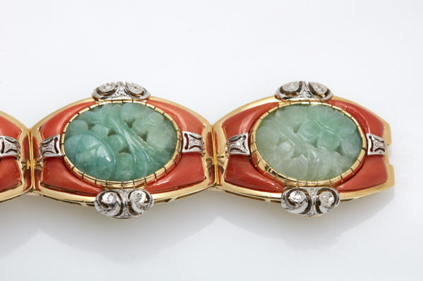 Unusual Coral Jade and Gold Bracelet - Image 3
