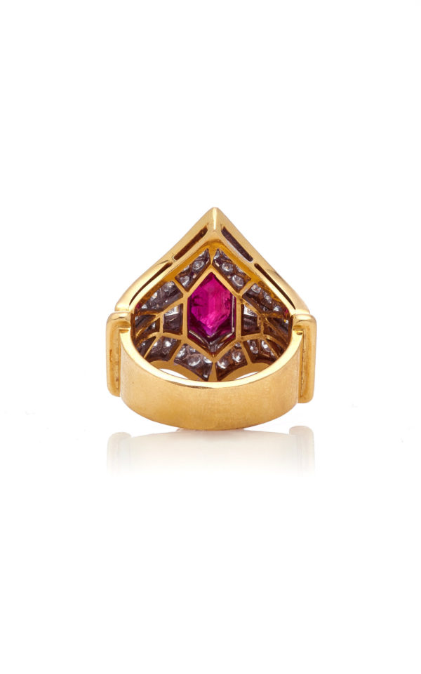 Italian Ruby, Diamond & Gold Ring - Image 5
