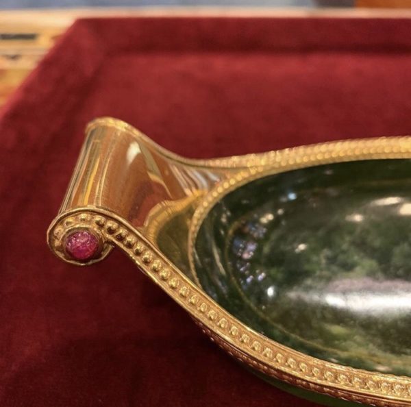 Fabergé Nephrite, Gold, and Ruby Kovsh - Image 8