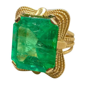 Retro 21.26 Carat Emerald Ring
