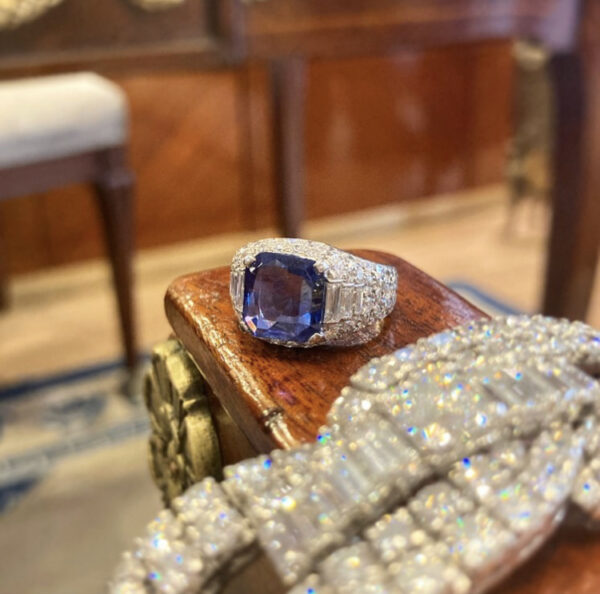 Bulgari Burmese Sapphire & Diamond Trombino Ring - Image 2