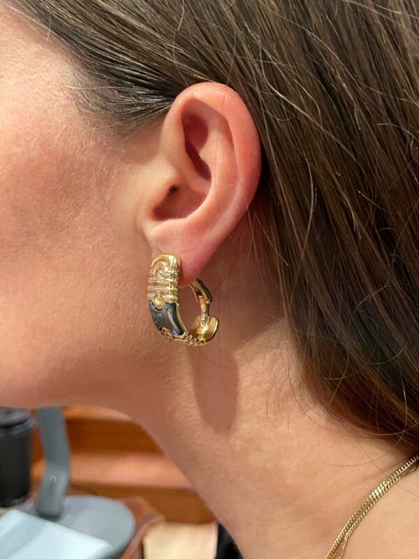 Bulgari Gold and Hematite Parenthesis Hoop Earrings - Image 5
