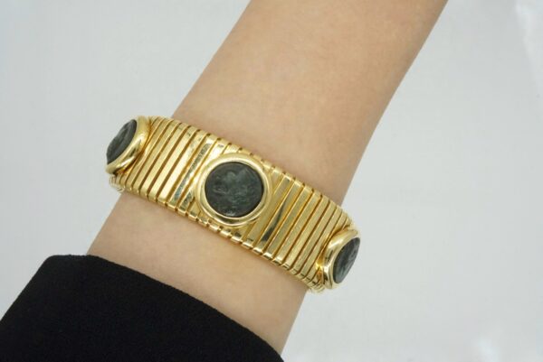 Bulgari Monete Tubogas Yellow Gold Bracelet - Image 8