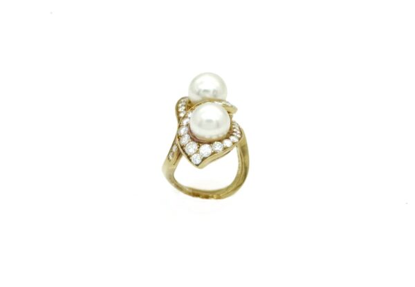 Bulgari Yellow Gold Diamonds and Pearl Earrings & Ring Set - Image 3