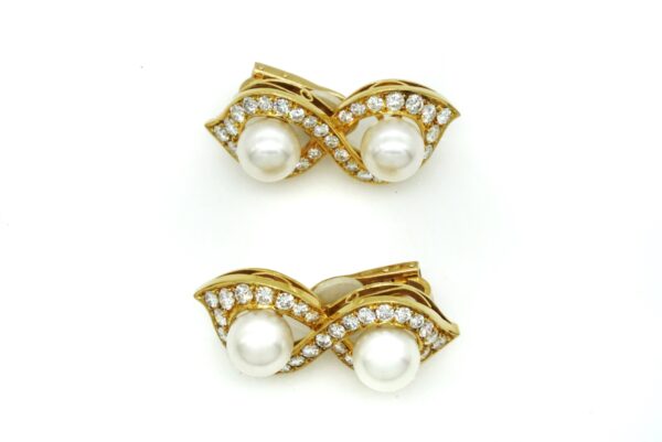 Bulgari Yellow Gold Diamonds and Pearl Earrings & Ring Set - Image 4
