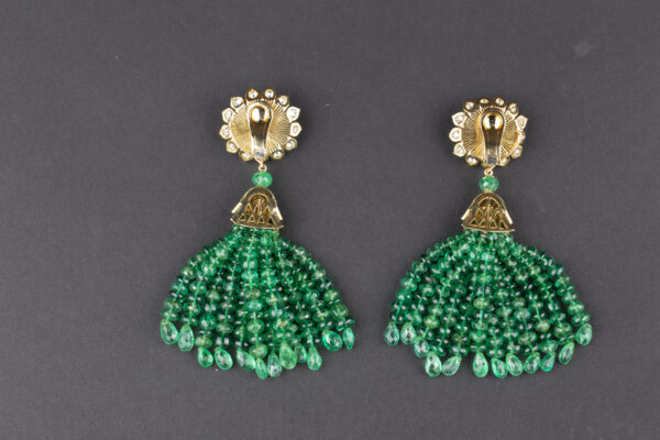 Beautiful Emerald Beads and Diamond Ear-Pendants - Image 5