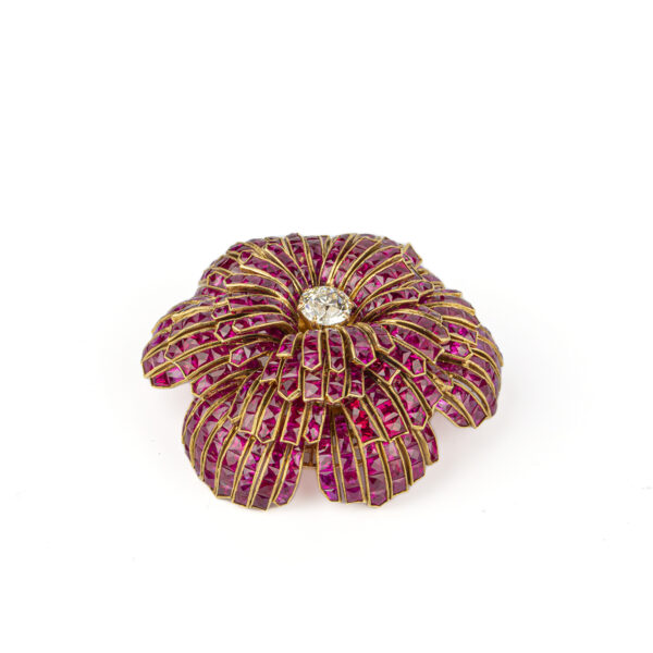Exquisite Ruby and Diamond Flower Brooch - Image 3
