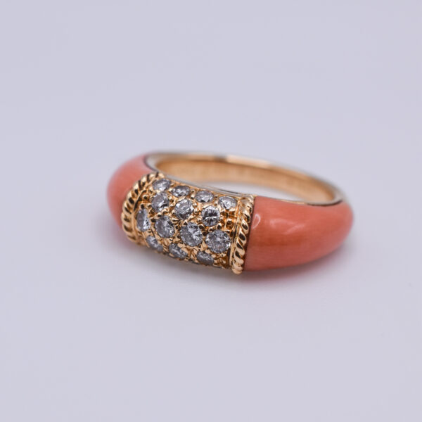 Van Cleef & Arpels Coral and Diamond "Philippine" Ring - Image 3