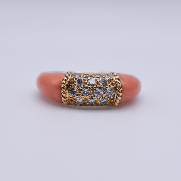 Van Cleef & Arpels Coral and Diamond "Philippine" Ring - Image 2