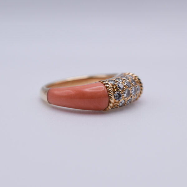 Van Cleef & Arpels Coral and Diamond "Philippine" Ring - Image 5