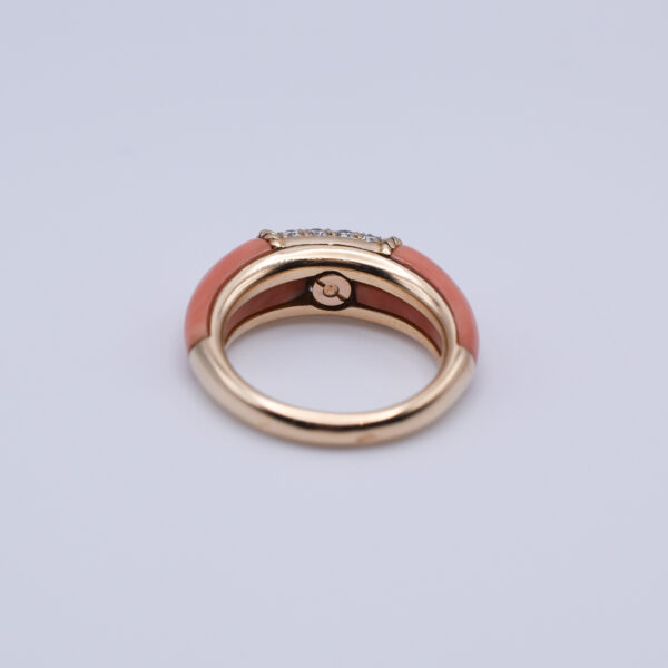 Van Cleef & Arpels Coral and Diamond "Philippine" Ring - Image 7