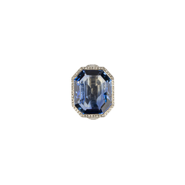 Important 15.53ct Burmese Sapphire and White Gold Ring