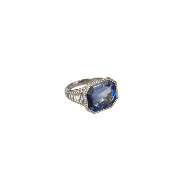 Important 15.53ct Burmese Sapphire and White Gold Ring - Image 3