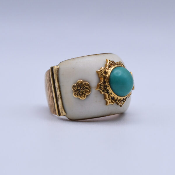 Buccellati Ivory and Turquoise Gold Ring - Image 3