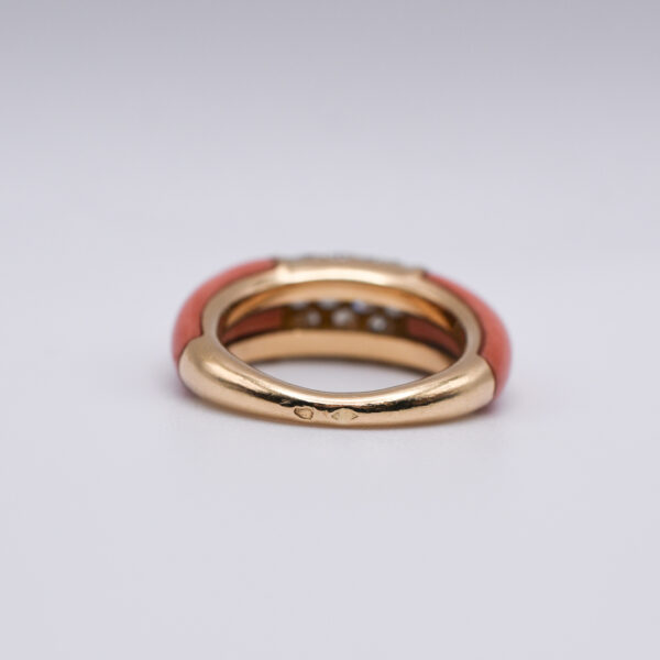 Van Cleef & Arpels Coral and Diamond 'Philippine' Ring - Image 5